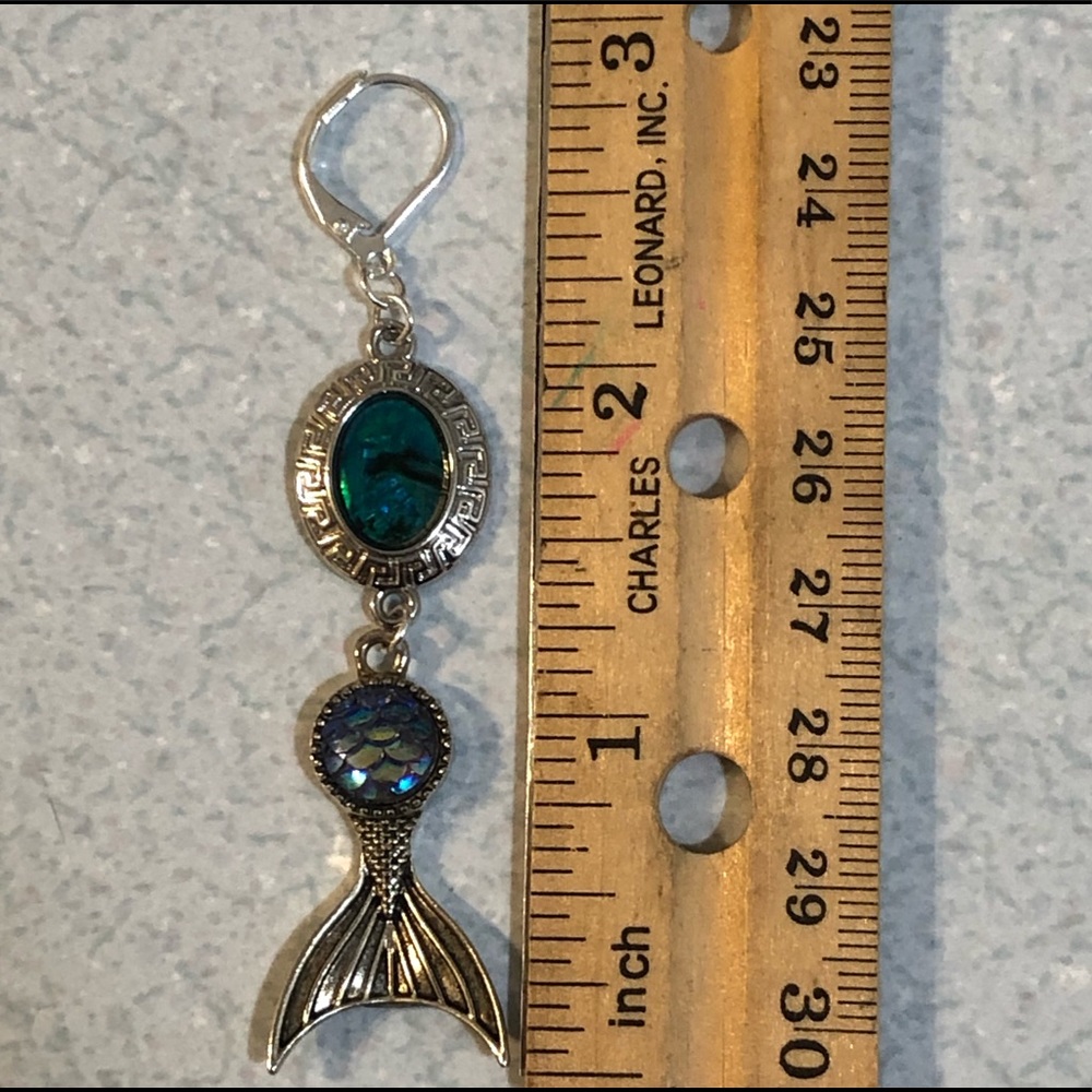 Find your inner mermaid - Mermaid Tail Earrings - Picture 7 of 8